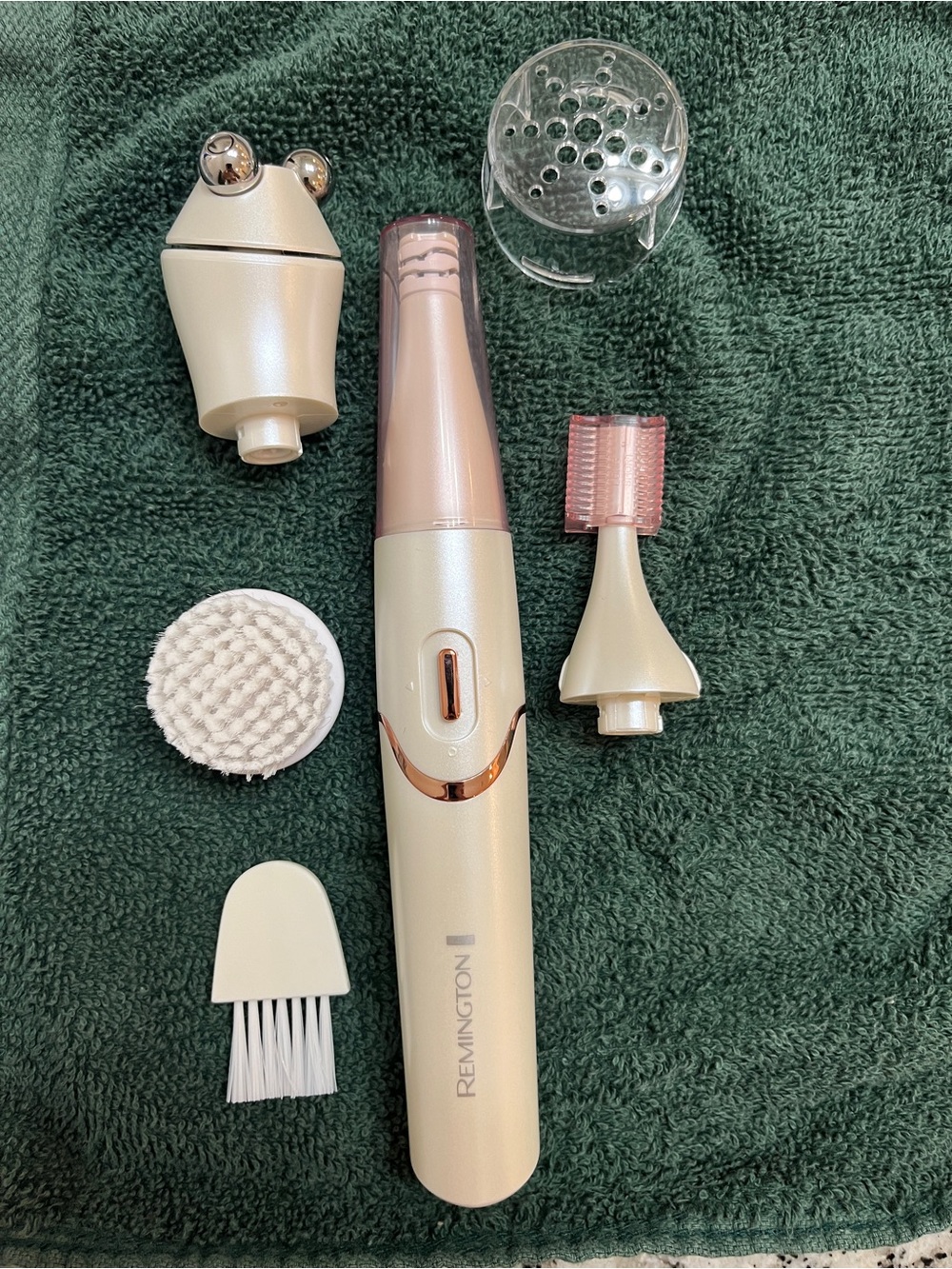 Remington beauty kit facial trimmer/epilator/massager